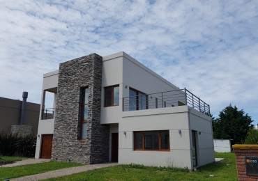 ALQUILER 24 meses - Casa Moderna